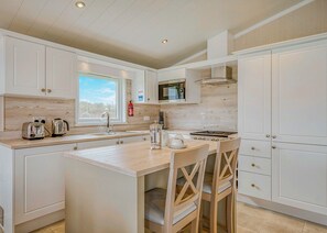 Fridge, oven, stovetop, toaster