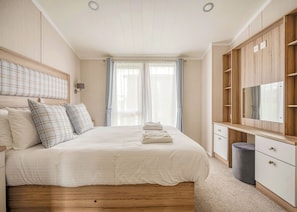2 bedrooms - Jasmine Lodge 2 (Pet) (Nr St Austell)