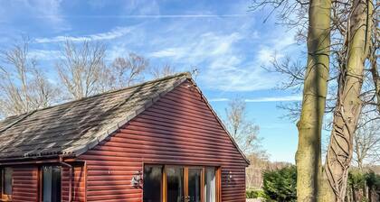 2 bedroom accommodation in Ancaster