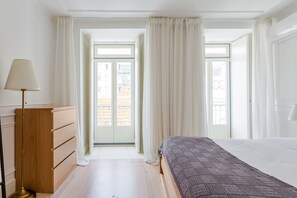 2 slaapkamers, een strijkplank/strijkijzer, wifi, beddengoed