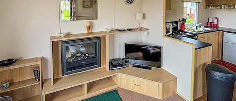 Fridge, oven, stovetop, toaster