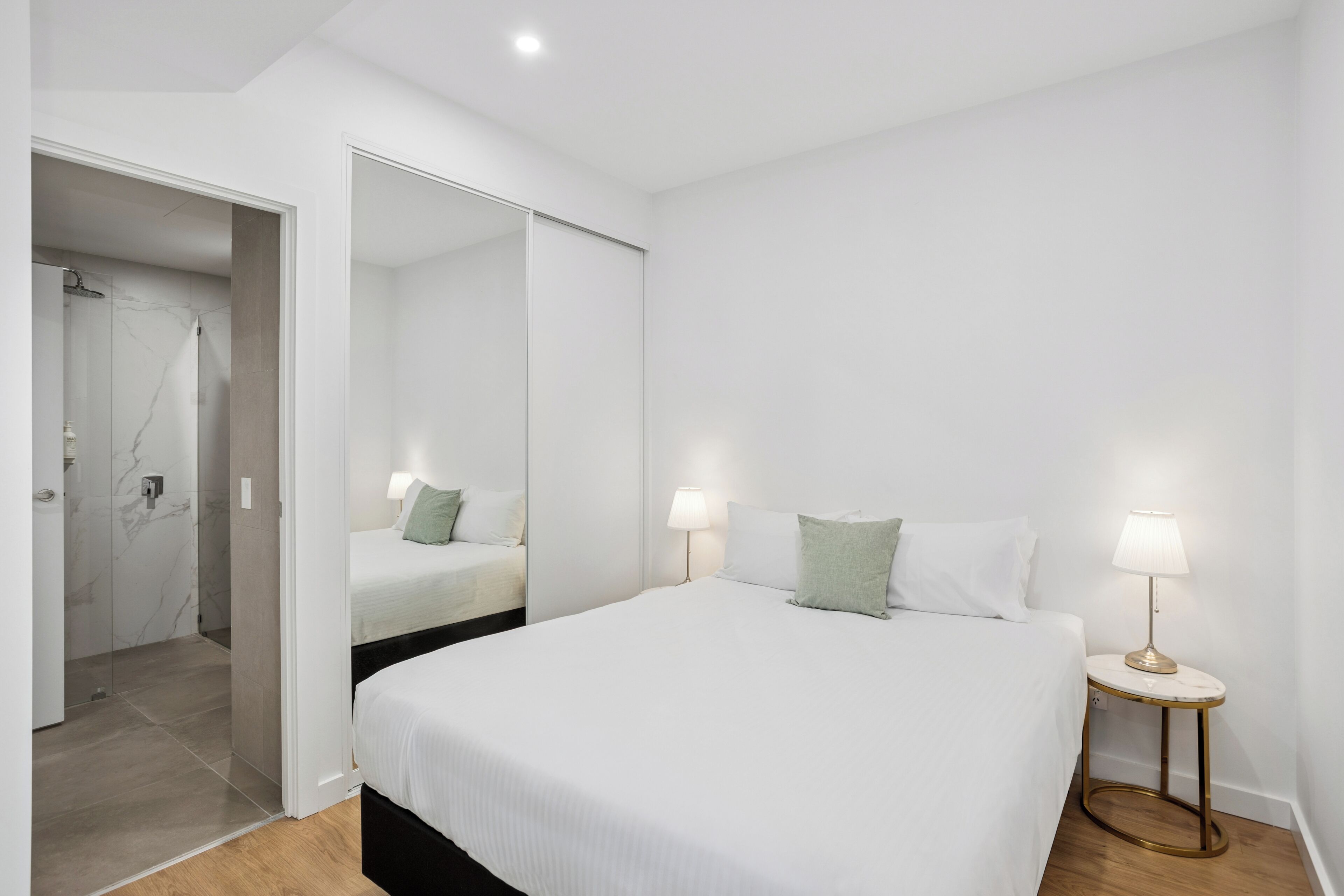 Appartement, 2 chambres, 2 salles de bains (No Balcony)