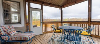 Spacious 5-bedroom house with Majestic Views Hot Tub in delightful Hidden Valley