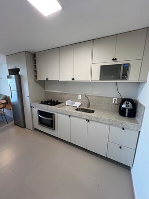 Mikrowelle, Ofen, Herdplatte, Mixer