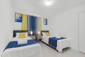 3 soverom, strykejern/-brett, wi-fi og sengetøy