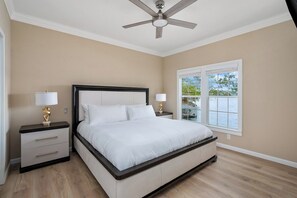 3 bedrooms, iron/ironing board, WiFi, bed sheets - Paradise Point on Lake Keowee! (Six Mile)