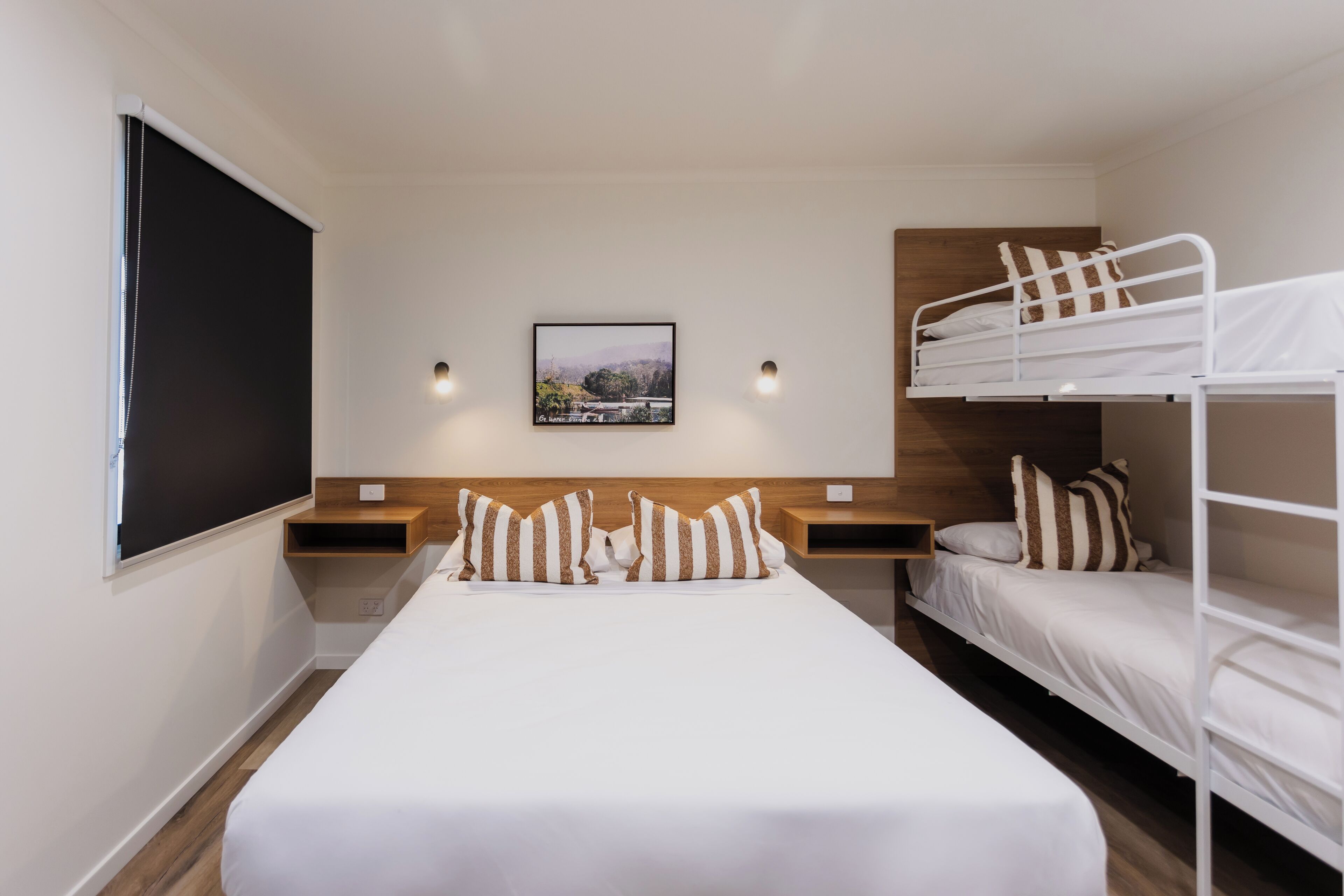 Family Cabin | Desk, iron/ironing board, free WiFi