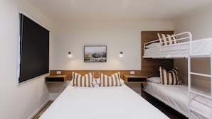 Family Cabin | Desk, iron/ironing board, WiFi (free) - Coomera Lodge Hotel (Oxenford)