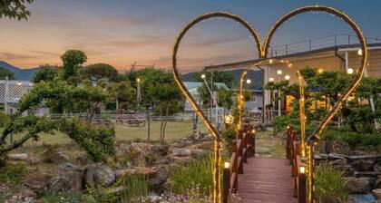 Chaesonghwa Glamping in Yeongcheon