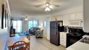 Kondominium (2 Bedrooms) | Fasilitas properti
