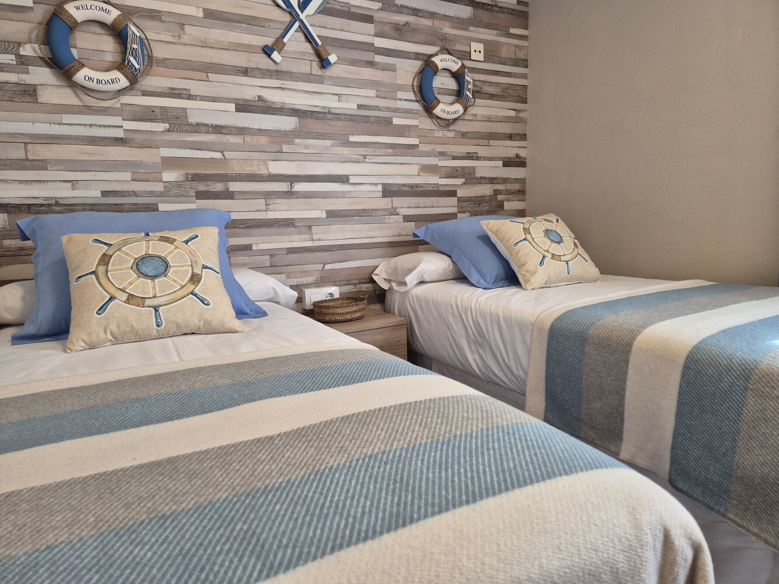 2 chambres, draps fournis