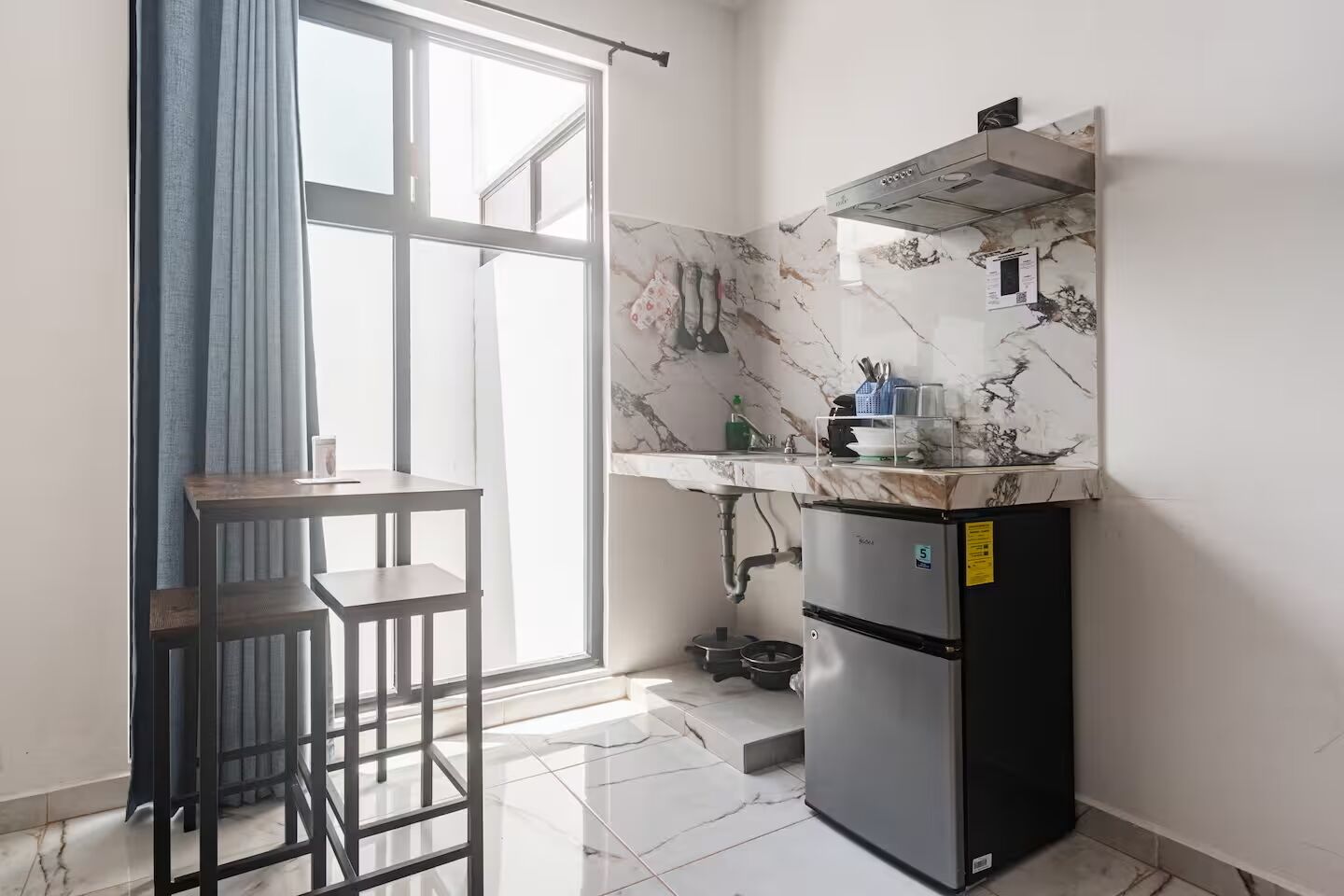 华丽双人房或双床房 | 私人厨房 | 迷你冰箱