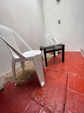 Standardværelse til 3 personer | Terrasse/gårdhave
