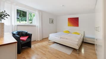 1 bedroom, free WiFi, bed sheets