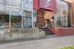 Exterior detail - Apartment 'Herkules' with Balcony, Wi-Fi and Air Conditioning (Kassel)