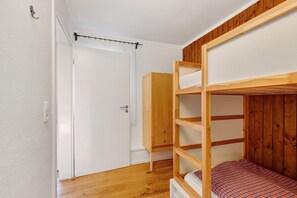 2 makuuhuonetta, ilmainen Wi-Fi, vuodevaatteet