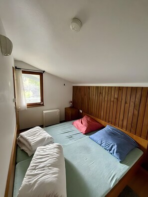 2 chambres, Wi-Fi gratuit, draps fournis