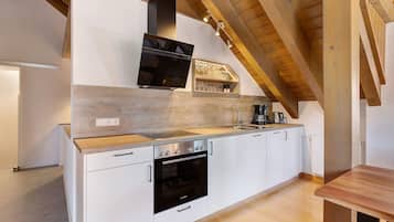 Køleskab, ovn, kogeplade, opvaskemaskine