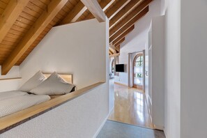 1 bedroom, free WiFi, bed sheets - Holiday Apartment 'Dorfblick' with Balcony and Wi-Fi (Königsfeld im Schwarzwald)