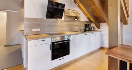 Ferienwohnung 'Dorfblick' mit Balkon und Wi-Fi