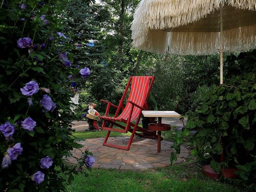 Apartment 'Mengeler' with Private Terrace, Private Garden and Wi-Fi