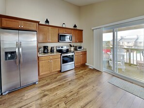 Condo (2 Bedrooms) | Property amenity