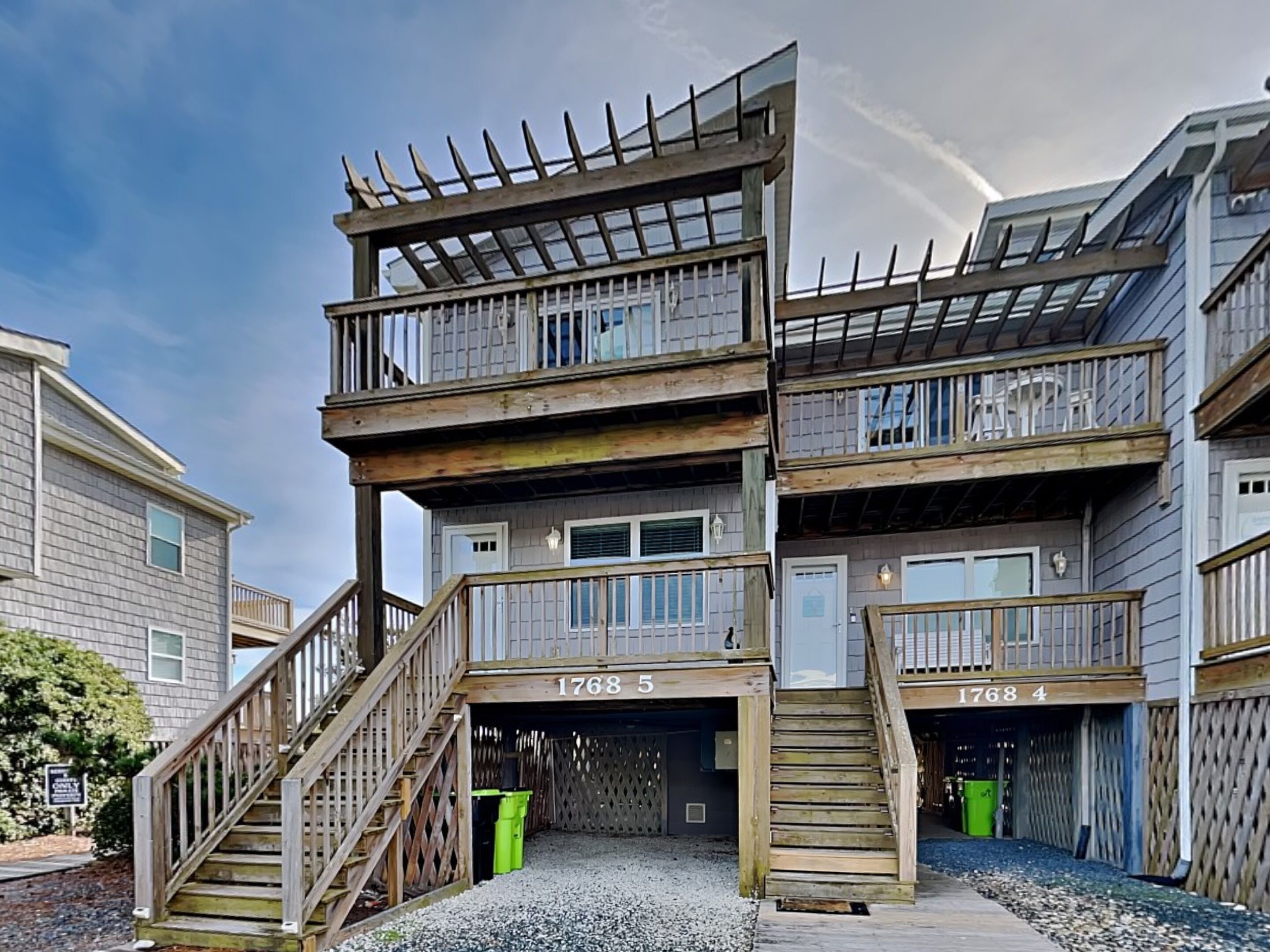 Condo (2 Bedrooms) | Ngoại thất