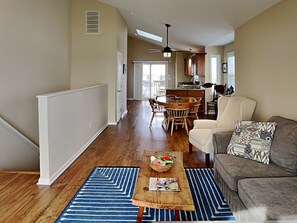 Condo (2 Bedrooms) | Property amenity