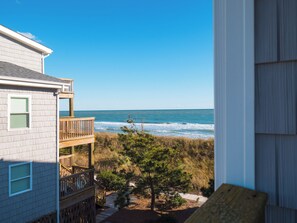 Condo (2 Bedrooms) | Property amenity