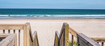 Queens Grant by Topsail Realty