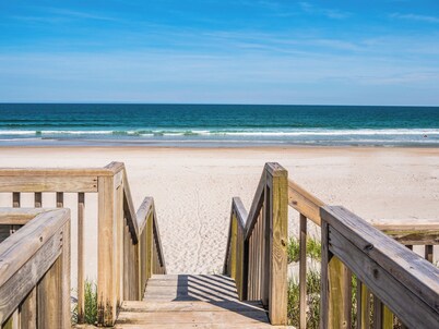 Queens Grant by Topsail Realty