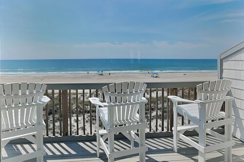 Queens Grant by Topsail Realty