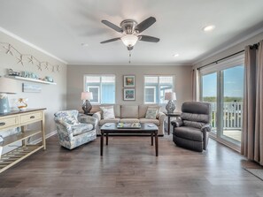 Condo (2 Bedrooms) | Property amenity - Coral Surf #A1 - Beachy Keen by Carolina Retreats (Carolina Beach)
