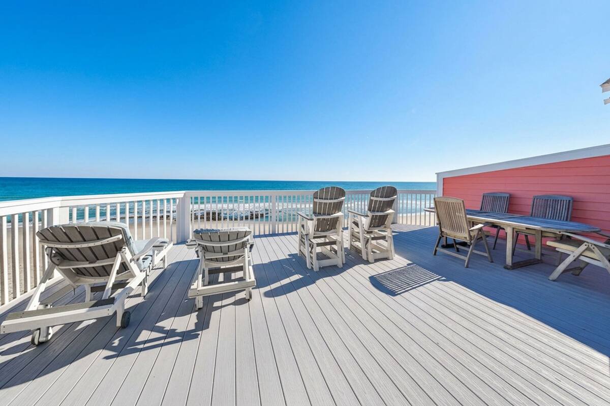 Condo (4 Bedrooms) | Front of property