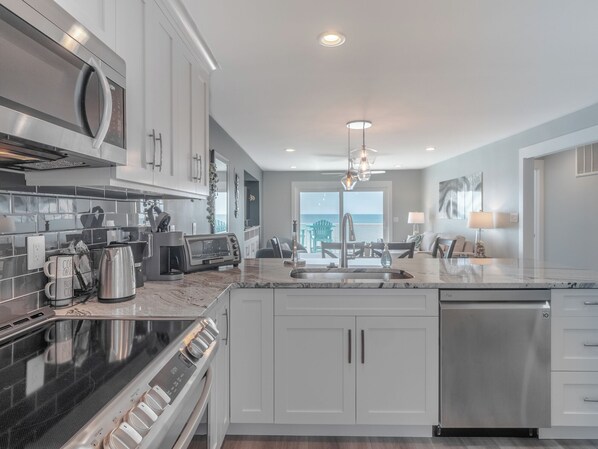 Condo (2 Bedrooms) | Servicio de la propiedad