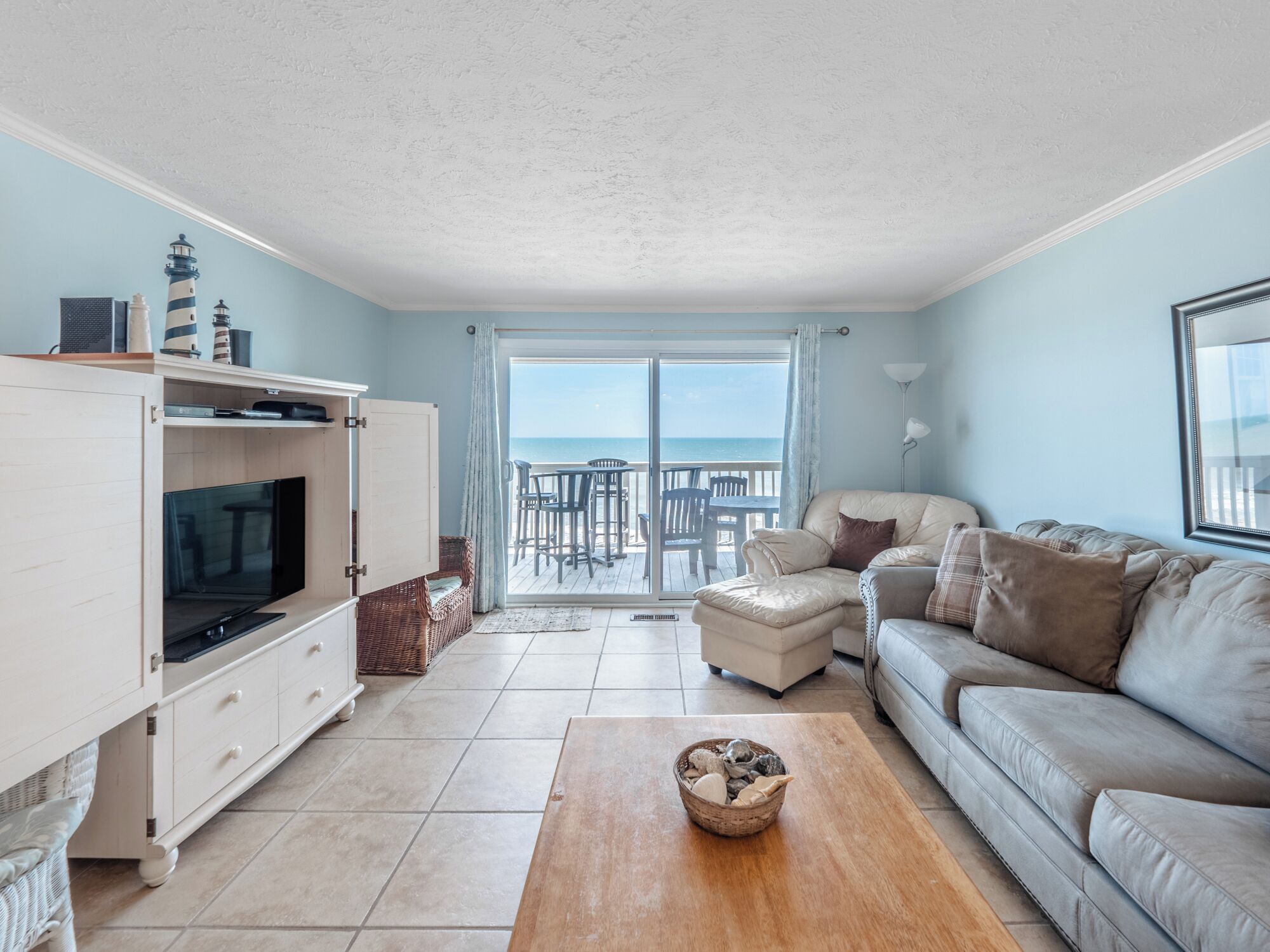 Condo (3 Bedrooms) | Vista frontal de la propiedad