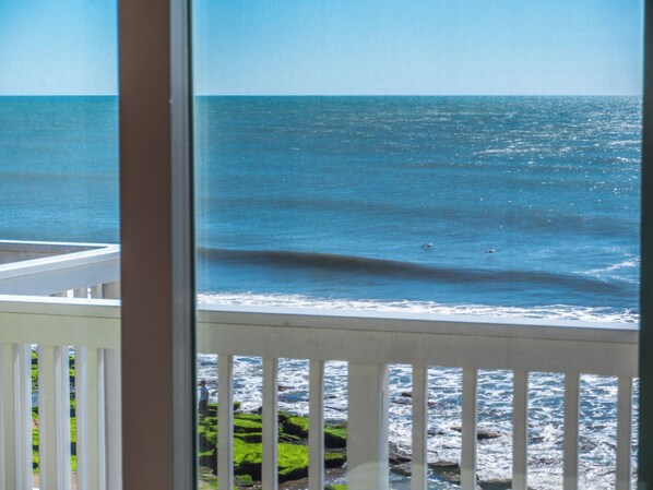 Condo (3 Bedrooms) | Servicio de la propiedad