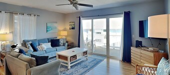 Sunskipper by Carolina Retreats