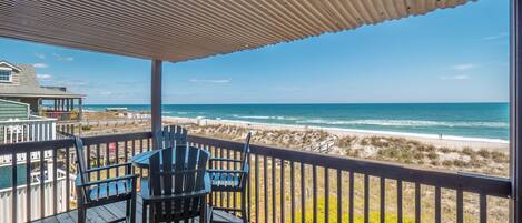 Condo (1 Bedroom) | Outdoor dining