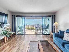 Condo (2 Bedrooms) | Vista frontal de la propiedad