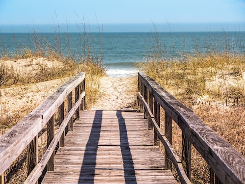 Sand Pebbles by Carolina Retreats