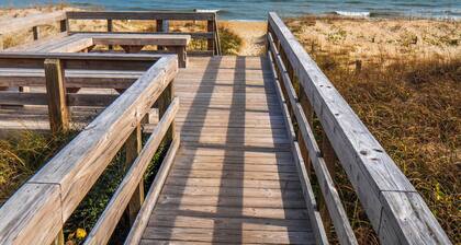 Paradise Towers by Carolina Retreats