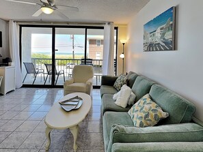 Condo (2 Bedrooms) | Servicio de la propiedad