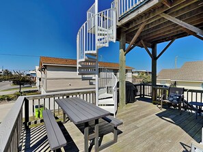 Studio (2 Bedrooms) | Property amenity