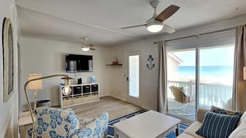 Condo (1 Bedroom) | Front of property