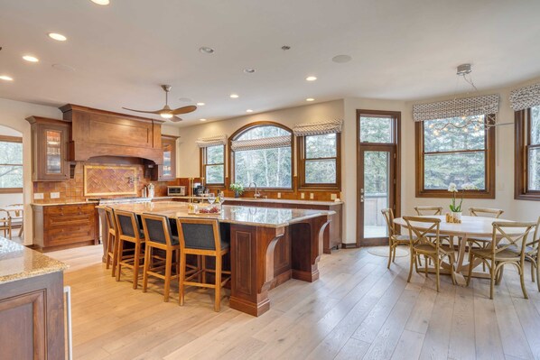 House (5 Bedrooms) | Interior - Cozy Edwards Retreat w/ Fireplace, Near Ski Resort Osprey Nest by Avantstay (Edwards)