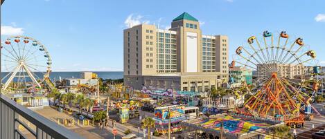 Condo (2 Bedrooms) | Tiện nghi, dịch vụ nơi lưu trú