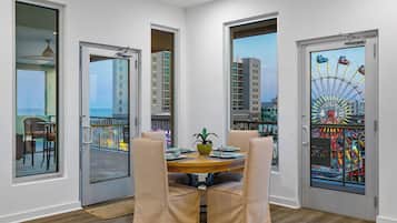 Condo (2 Bedrooms) | Servicio de la propiedad