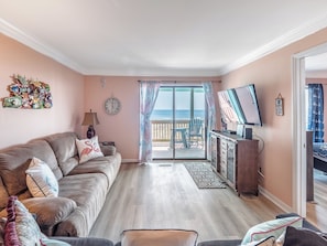 Condo (3 Bedrooms) | Property amenity