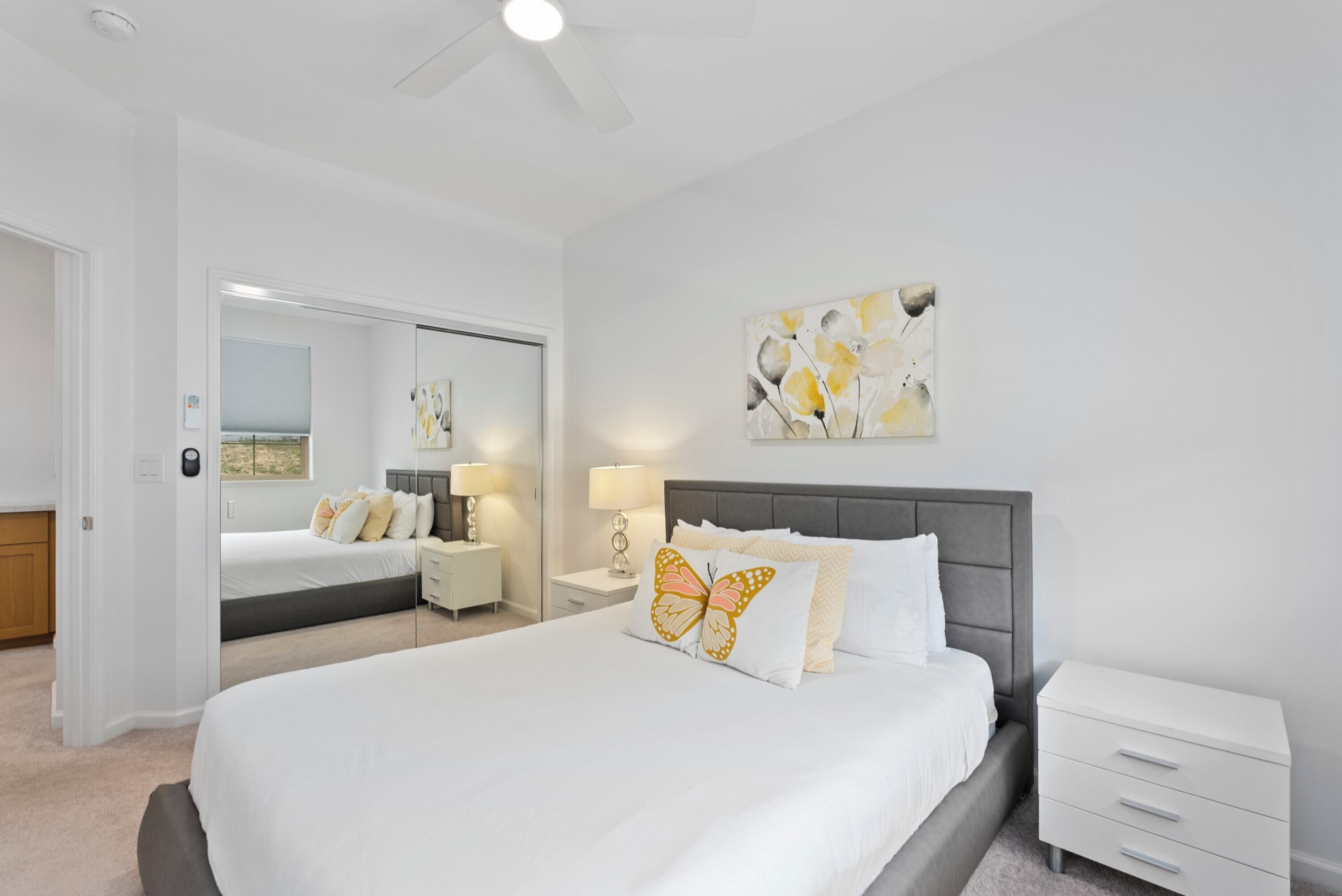 Hus (3 Bedrooms) | 3 soverom, strykejern/-brett, reiseseng for barn og sengetøy